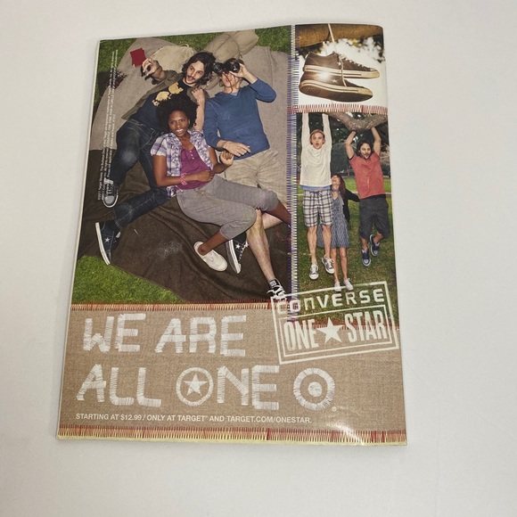 Rolling Stone Mag 2011-#1128-Rihanna-Gervais-Britney Spears-Liz Taylor-War. - Picture 2 of 11